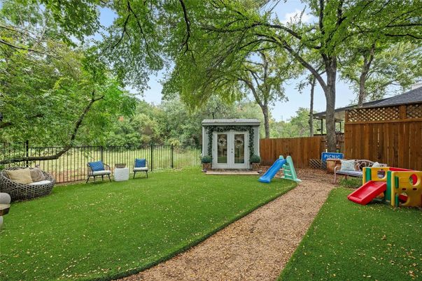 Backyard, Exterior, Playground