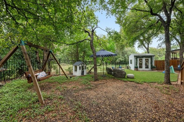 Backyard, Exterior, Playground