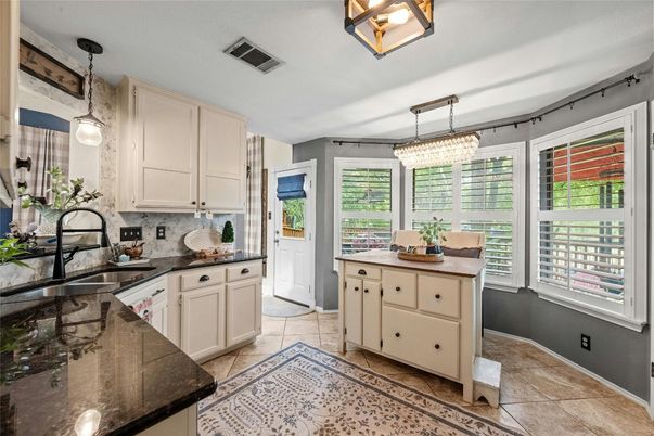 Chandelier, Interior, Kitchen, Pendant Lights