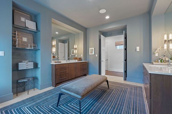 Bathroom, Dual Sink Vanities, Interior, Recessed Lighting