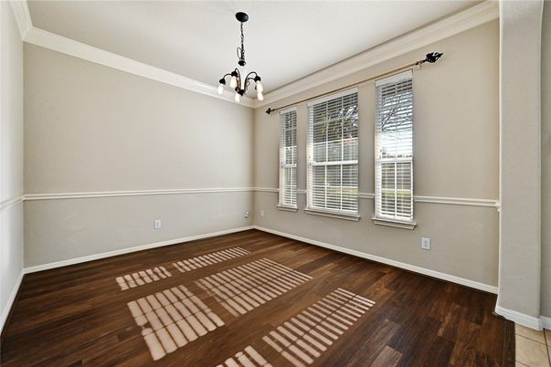 Empty room, Interior, Pendant Lights, Wood Texture Flooring