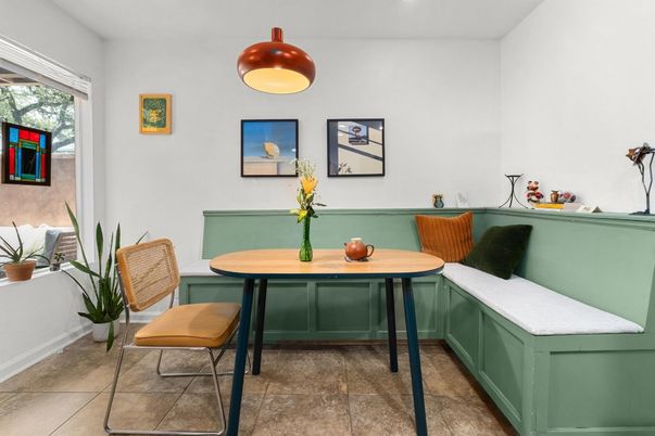 Dining room, Interior, Recessed Lighting