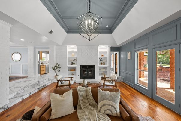 Fireplace, Interior, Living room, Pendant Lights, Recessed Lighting, Wood Texture Flooring