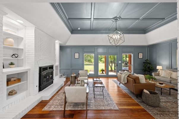 Chandelier, Fireplace, Interior, Living room, Pendant Lights, Recessed Lighting, Wood Texture Flooring