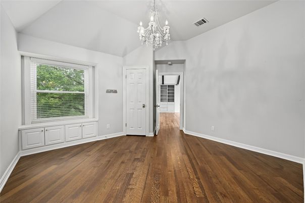 Chandelier, Empty room, Interior, Wood Texture Flooring