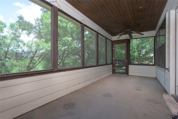 Empty room, Interior, Sun Room