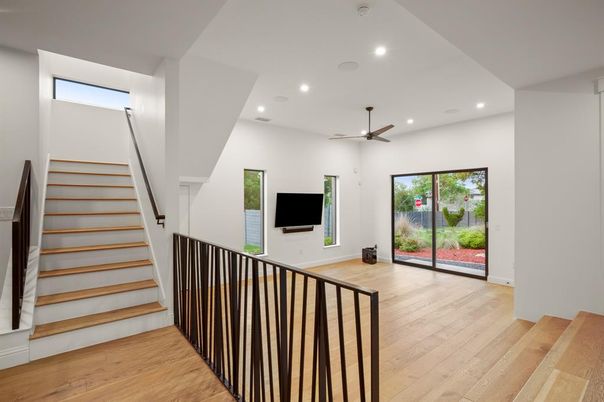 Interior, Recessed Lighting, Wood Texture Flooring