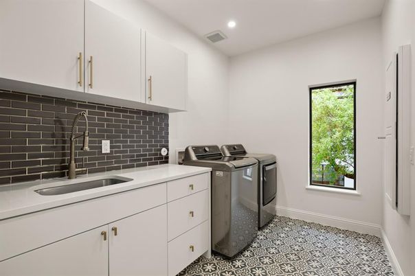 Interior, Recessed Lighting, Washer