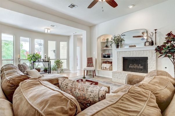 Fireplace, Interior, Living room, Recessed Lighting