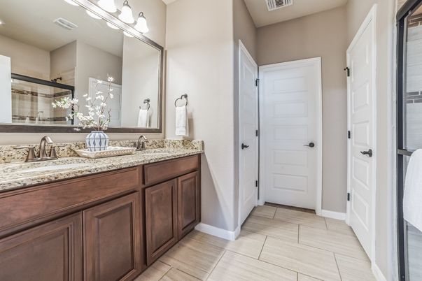 Bathroom, Dual Sink Vanities, Interior