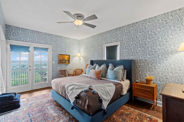 Bedroom, Interior, Water, Wood Texture Flooring