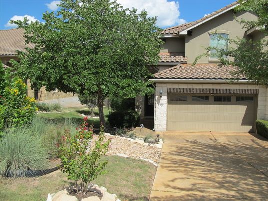 Attached, Exterior, Facade, Mediterranean