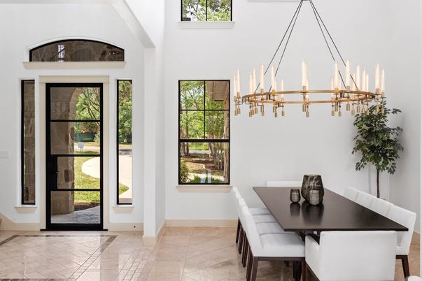 Chandelier, Dining room, Interior, Pendant Lights