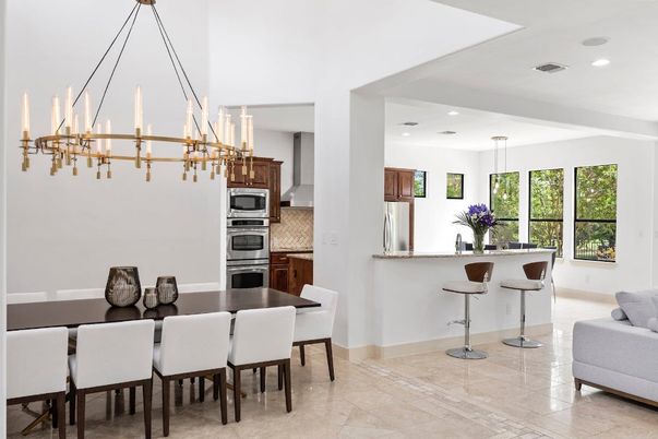 Dining room, Interior, Kitchen, Pendant Lights, Recessed Lighting, Stainless Steel Appliances