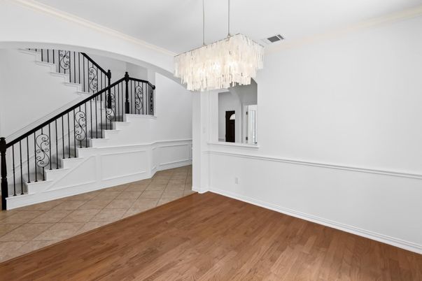 Chandelier, Interior, Wood Texture Flooring