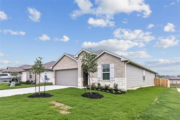 Attached, Exterior, Facade, Ranch