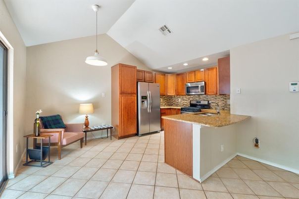 Interior, Kitchen, Pendant Lights, Recessed Lighting, Stainless Steel Appliances