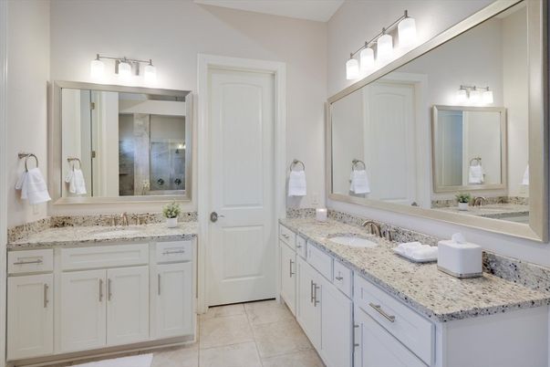 Bathroom, Dual Sink Vanities, Interior