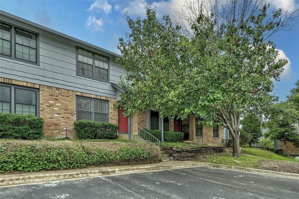 Exterior, Facade, Brick Facade, Modern
