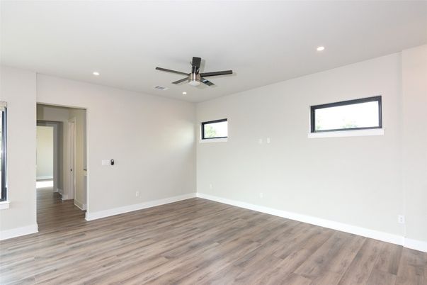 Empty room, Interior, Recessed Lighting, Wood Texture Flooring