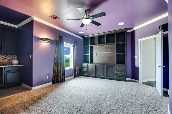 Empty room, Interior, Recessed Lighting