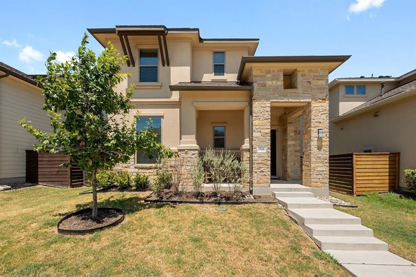 Backyard, Exterior, Facade, Modern
