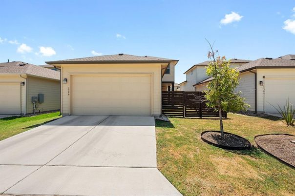 Detached Garage, Exterior