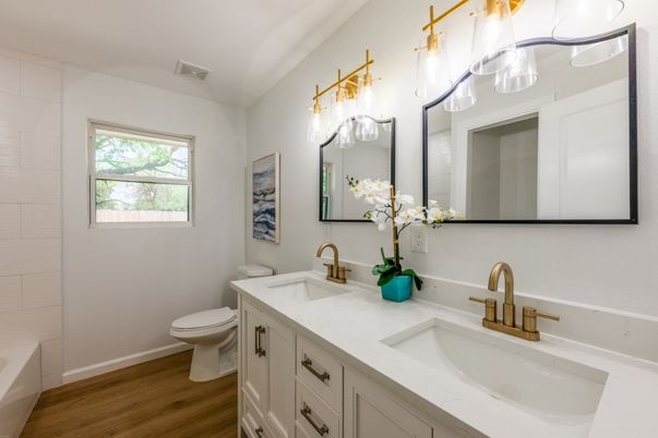 Bathroom, Dual Sink Vanities, Interior, Wood Texture Flooring