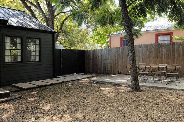 Backyard, Exterior