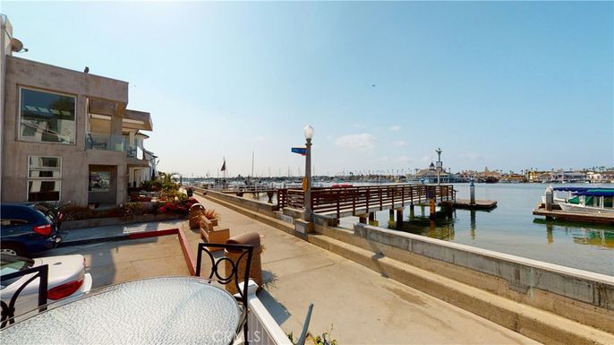Exterior, Water