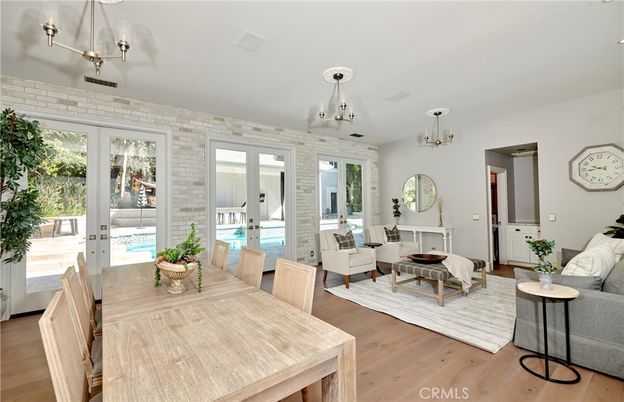 Dining room, Interior, Living room, Pendant Lights, Stone Walls, Wood Texture Flooring