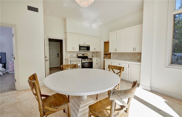Dining room, Interior, Kitchen, Stainless Steel Appliances
