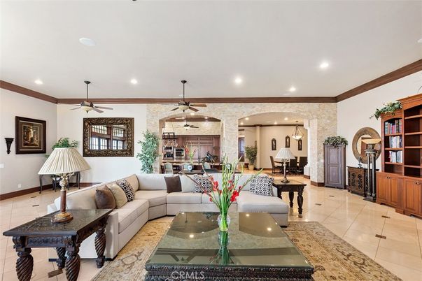 Dining room, Interior, Living room, Pendant Lights, Recessed Lighting, Stone Walls