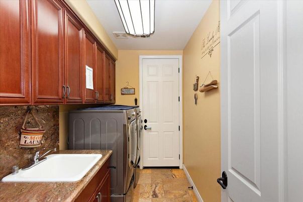 Interior, Washer