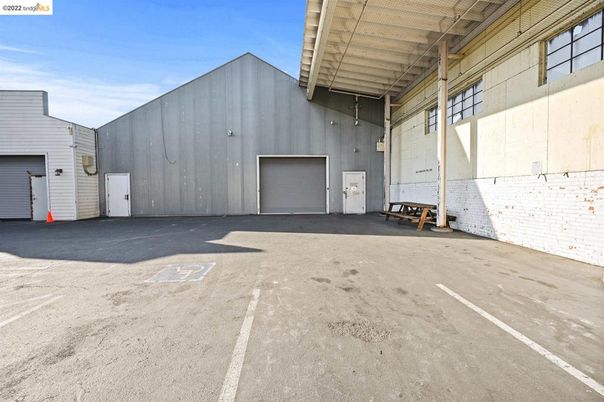 Detached Garage, Exterior