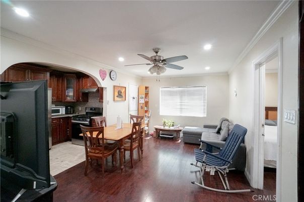 Dining room, Interior, Kitchen, Recessed Lighting, Wood Texture Flooring
