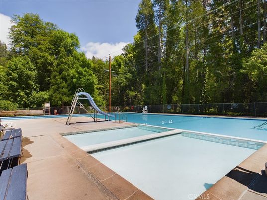 Exterior, Playground, Pool