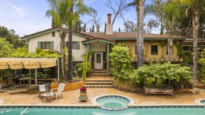 Exterior, Pool