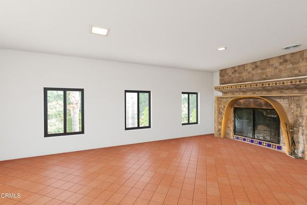 Empty room, Fireplace, Interior, Recessed Lighting