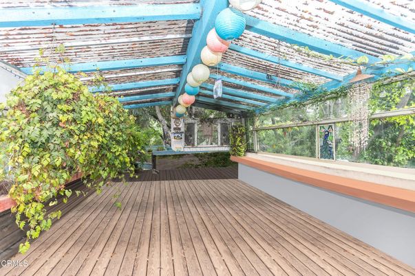 Exterior, Wood Texture Flooring