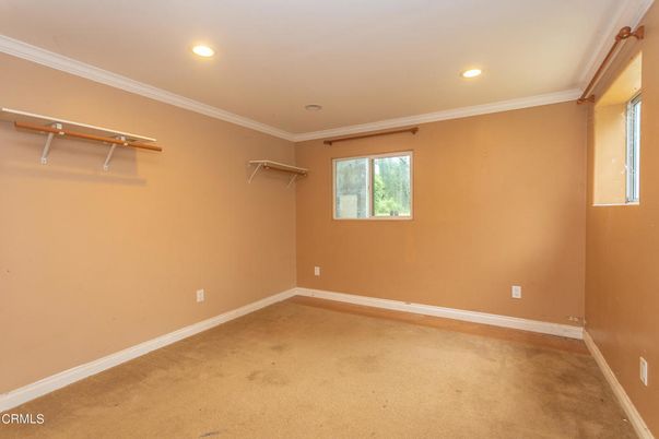 Empty room, Interior, Recessed Lighting, Walk-in Closets