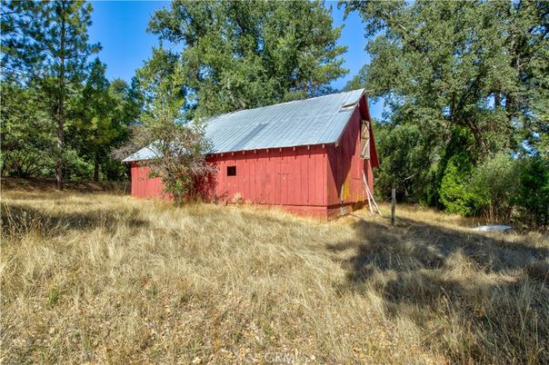 Detached Garage, Exterior