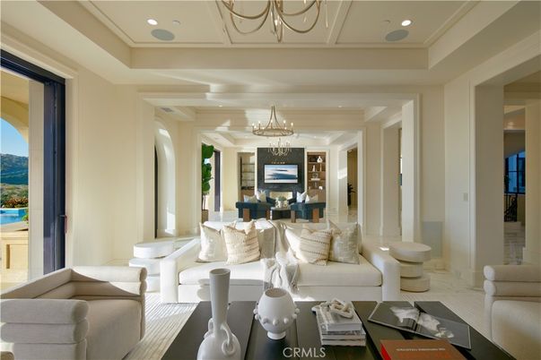 Chandelier, Dining room, Interior, Living room, Recessed Lighting