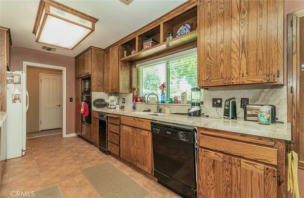 Interior, Kitchen, Tile Countertops