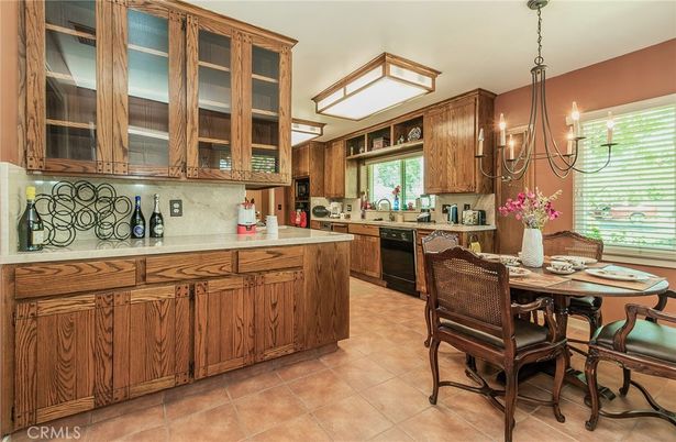 Chandelier, Dining room, Interior, Kitchen