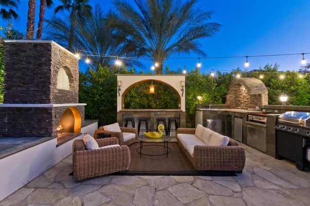 Exterior, Fireplace