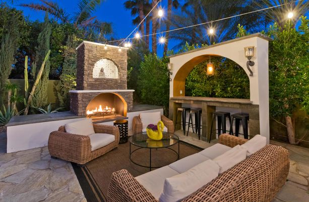 Exterior, Fireplace