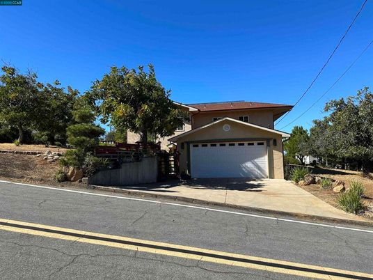 Attached, Detached Garage, Exterior, Facade, None