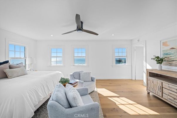 Bedroom, Interior, Recessed Lighting, Water, Wood Texture Flooring