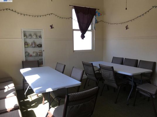Dining room, Interior
